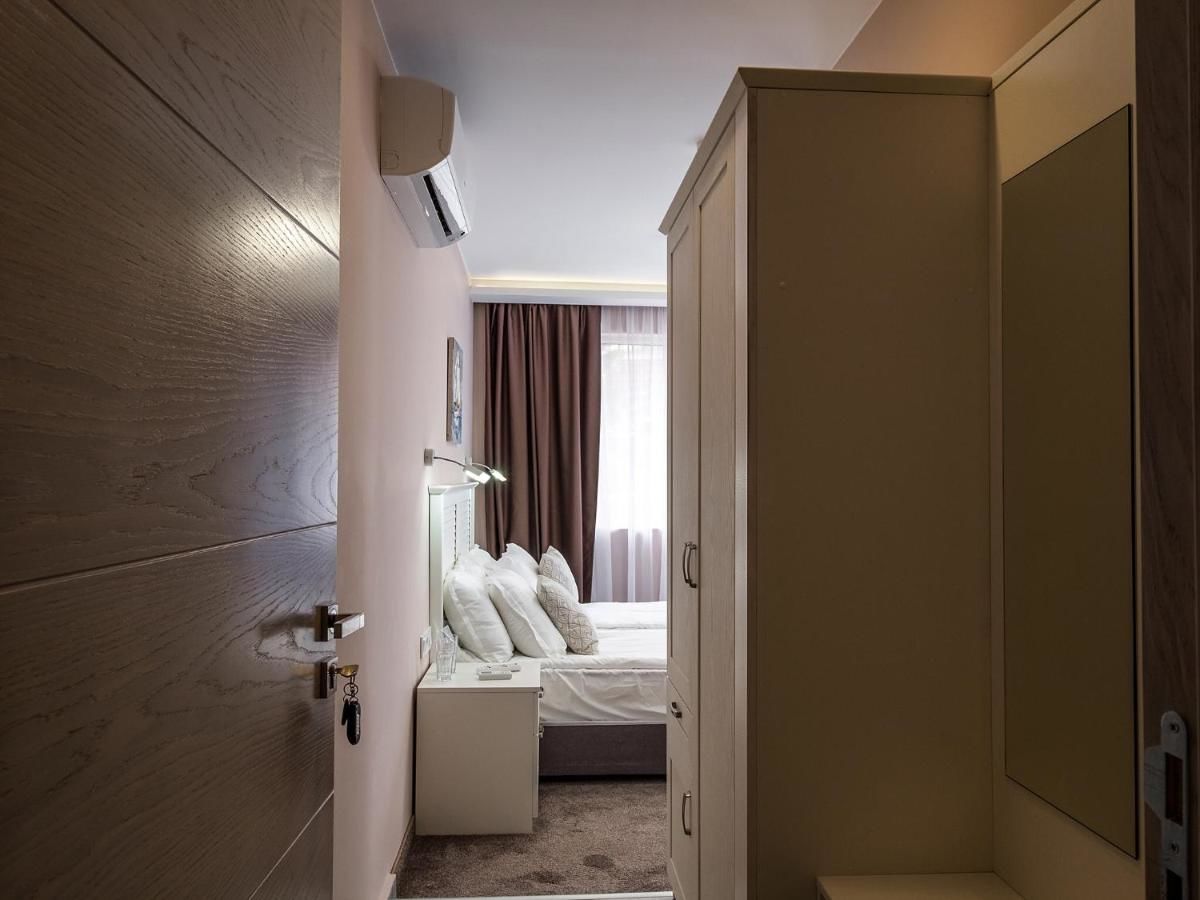 Отель Caro Apartments & Rooms Варна-12