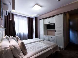 Отель Caro Apartments & Rooms Варна Двухместный номер Делюкс с 2 отдельными кроватями-3